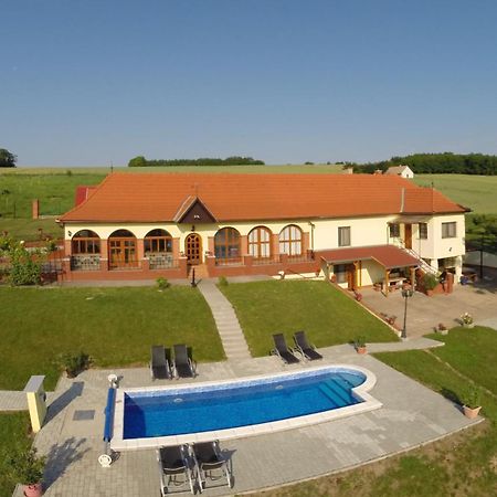 Villa Teleki מראה חיצוני תמונה