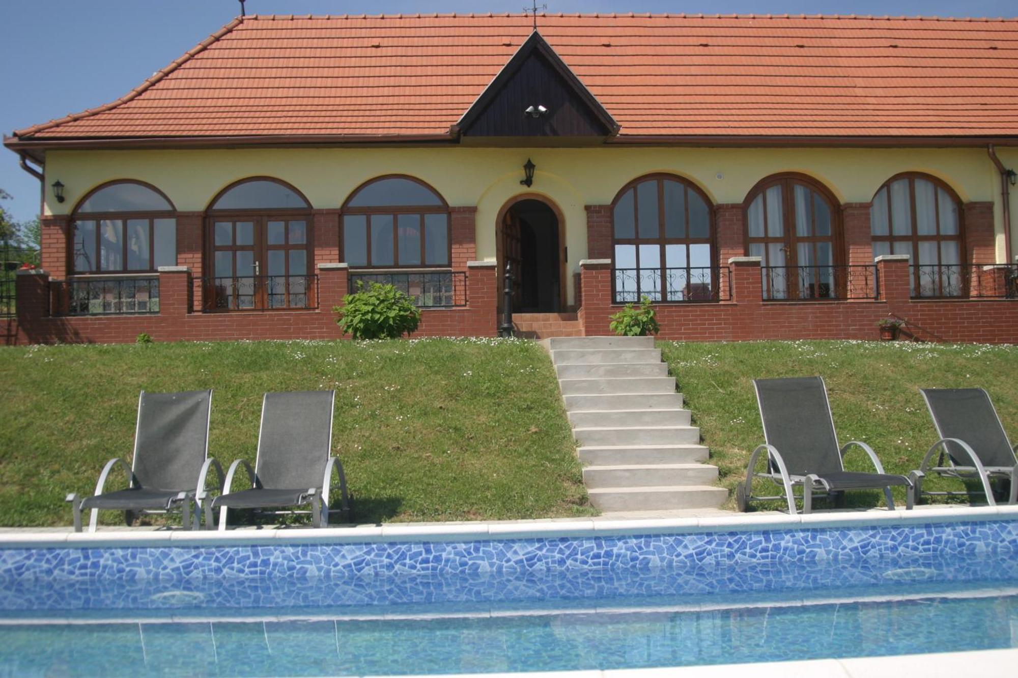 Villa Teleki מראה חיצוני תמונה