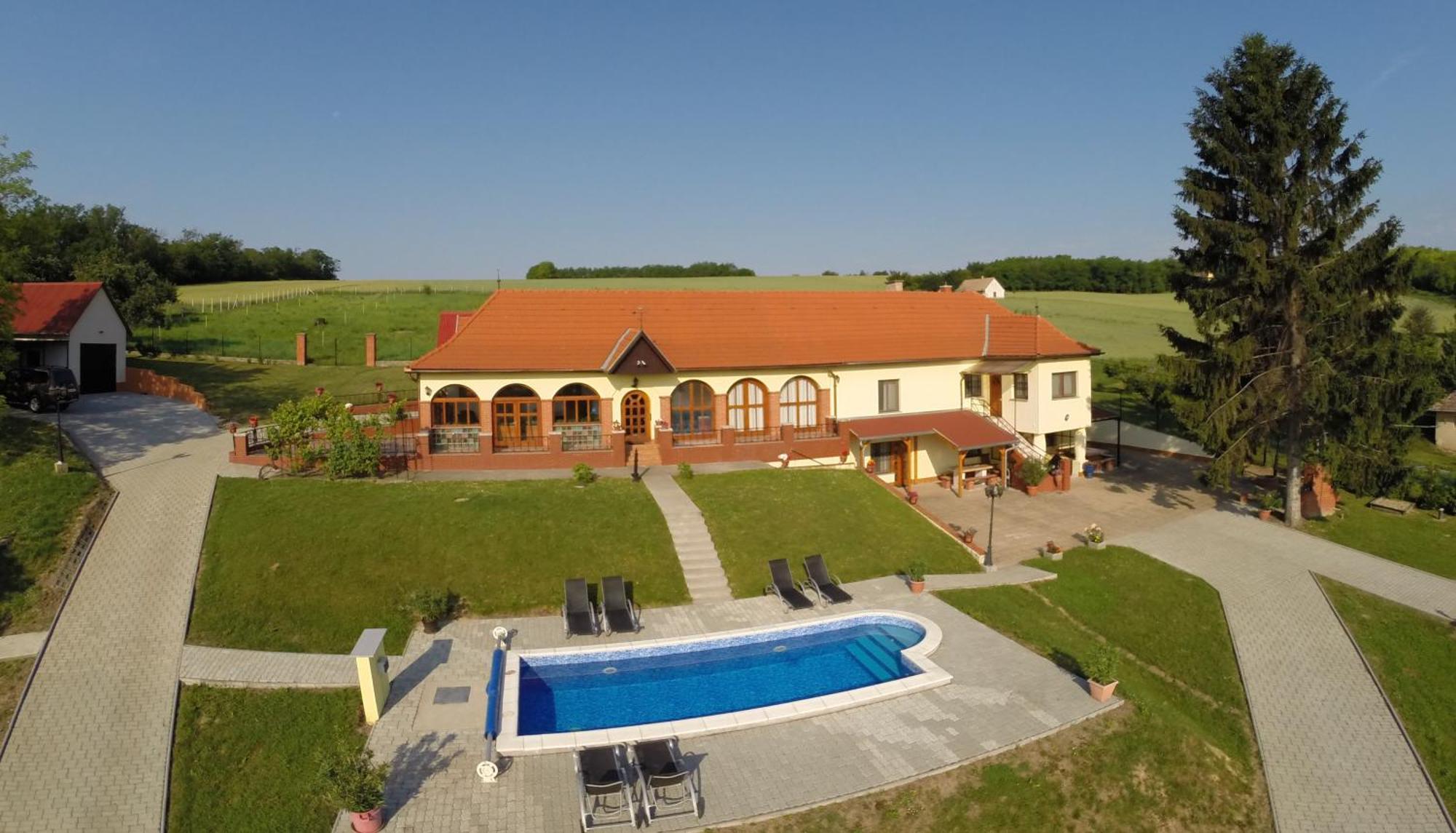 Villa Teleki מראה חיצוני תמונה